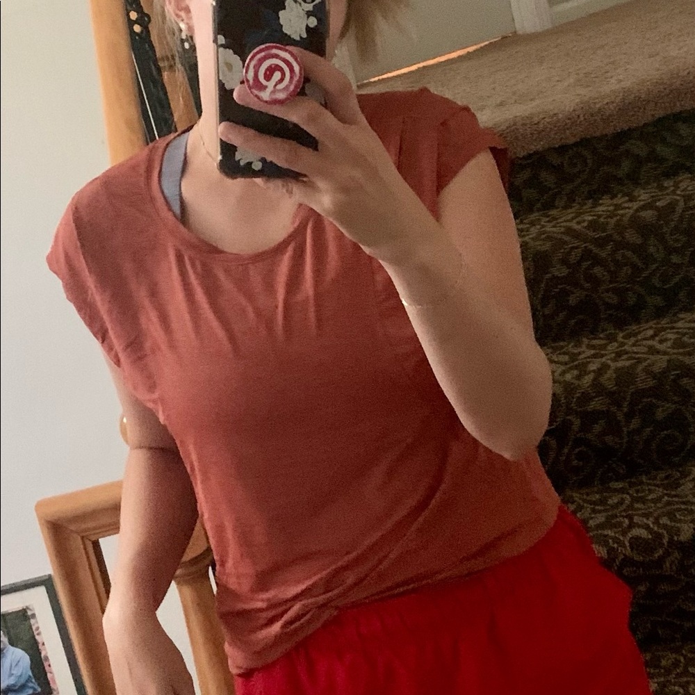 Lululemon Athletica boxy muscle shirt